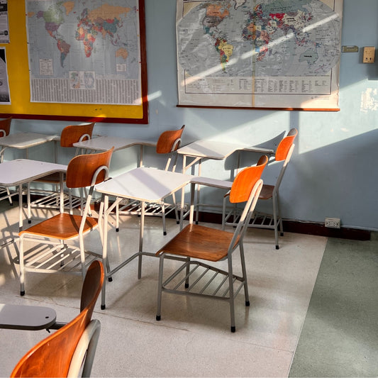 desks and chairs in a classroom