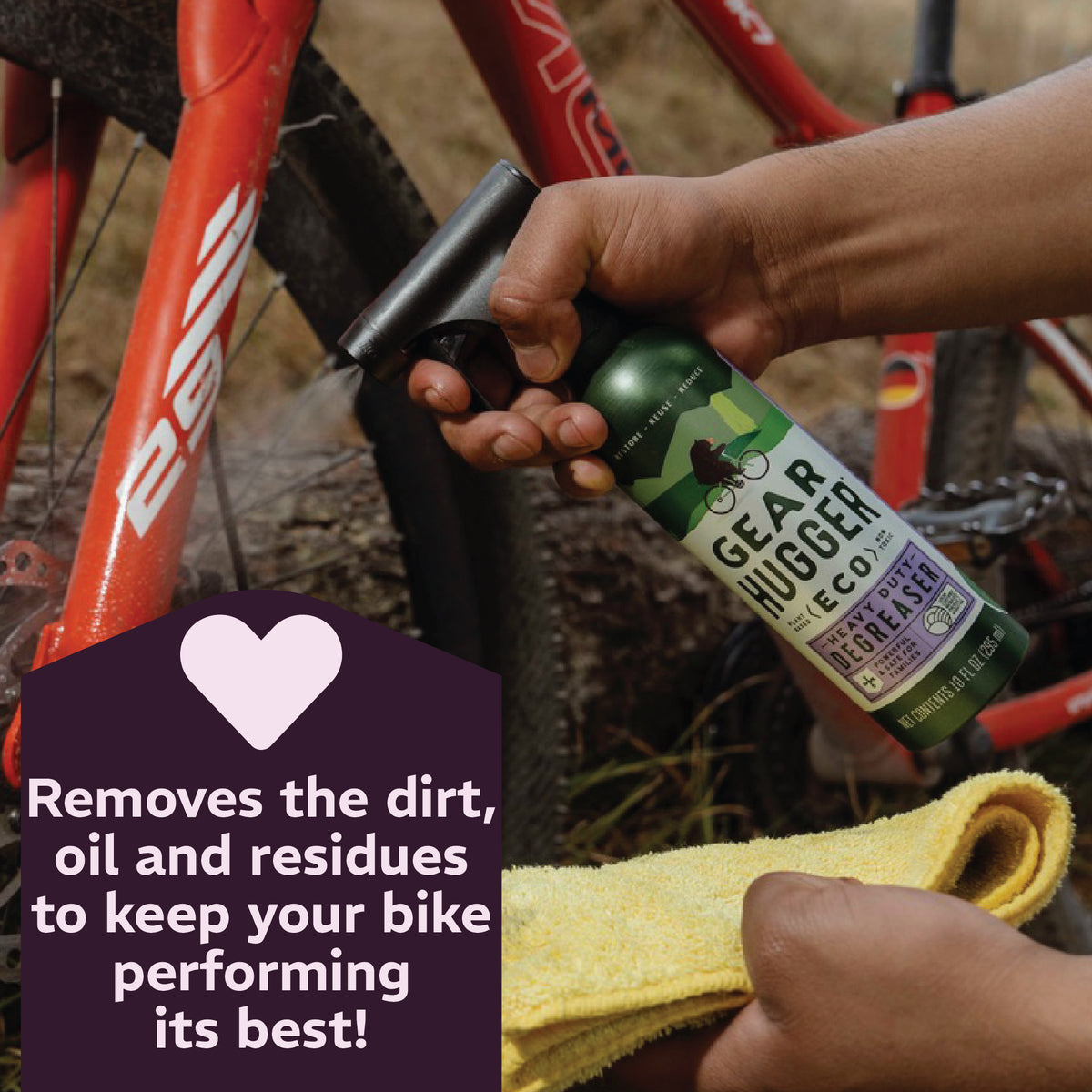 Eco heavy-duty degreaser on bike chain - removes dirt, oil and residues to keep bike performing its best